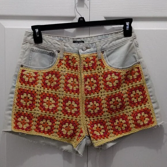 Wild Fable Crochet Denim Shorts Women’s Boho Granny Square Festival Size 10 - Picture 5 of 9